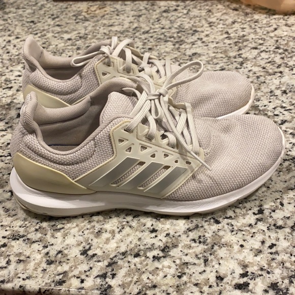 Adidas Cloud Foam Silver-Gray-White Running Shoes - Picture 1 of 16